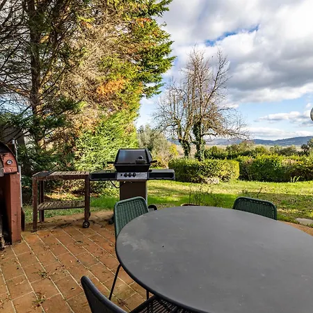 Amazing Near The With Pool - Happy Castiglione del Lago