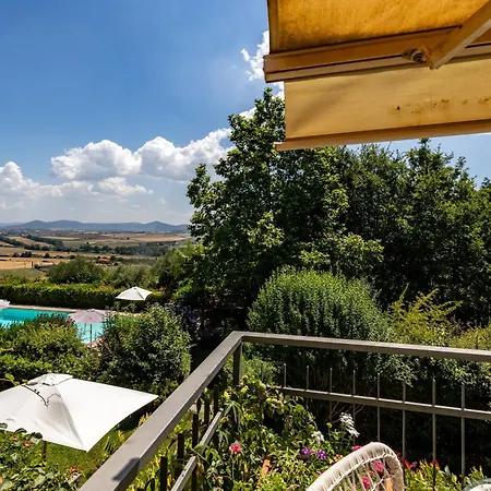 Amazing Near The With Pool - Happy * كاستيغليون ديل لاغو
